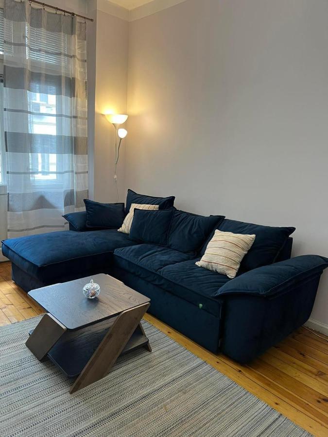 Citypulse Apt In Ideal Center W Working Space 소피아 외부 사진